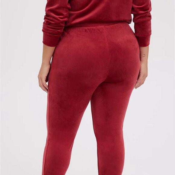 Torrid Classic Fit Sleep Jogger - Velour Red 1X - Picture 2 of 6